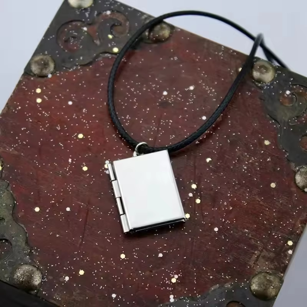 Square Photo Frame Pendant Ne - Men Accessories Photos 评论和价格