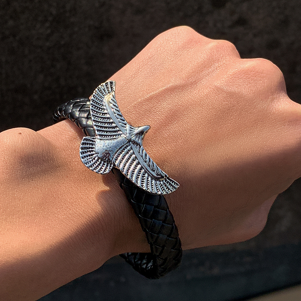 Fashion Eagle Bracelet for Men - Men'S Accessories Hand Bands 评论和价格