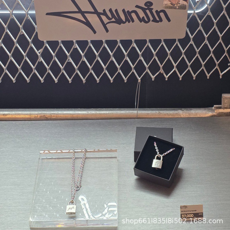 Ashionable Creative Metal Lock - Men Accessories Jewelry 评论和价格